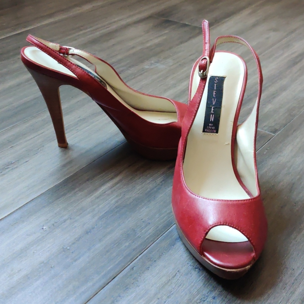 Steven by Steve Madden platform